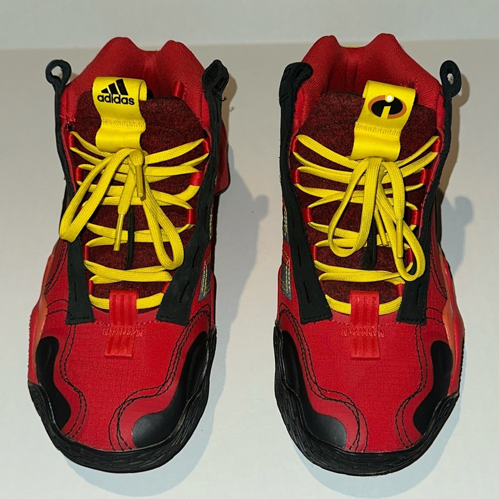 Adidas women’s Red and Yellow Sneakers Pixar size 7 us size 5.5 uk